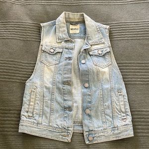 Jean Brandy Melville vest, size: Medium